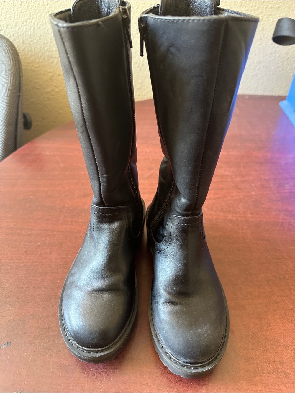 ##650, Size 13, Sonoma Girl Black Tall Zip Boots